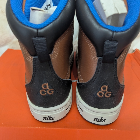 Brown and Black High-Top Boots with Blue Accents - Picture 3 of 6